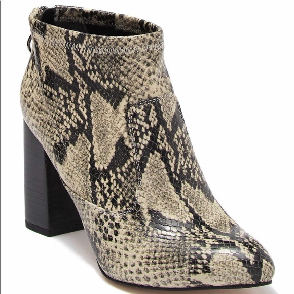 Franco Sarto Shoes - Franco Sarto Boots Snakeskin Kortney Size 6.5 Beige Brown Animal Print